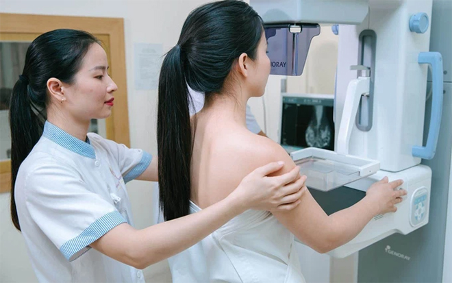 Ung thư vú: Từ những dấu hiệu ban đầu đến hy vọng chiến thắng 3 Phương Pháp điều Trị Ung Thư Vú